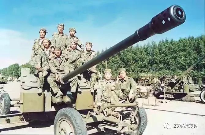 中国人民解放军第二十六训练基地,中国人民解放军原33师炮兵团视频