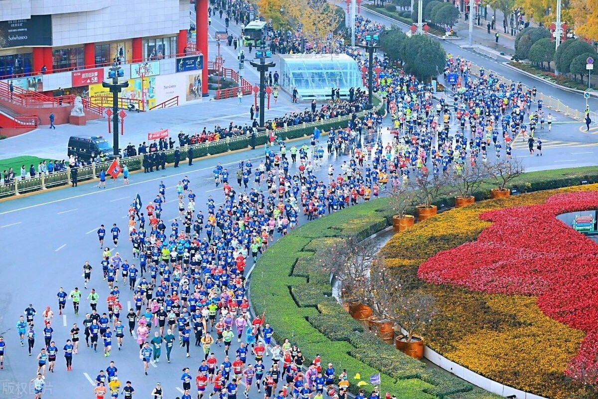 跑个马拉松多少钱,马拉松到底有多烧钱