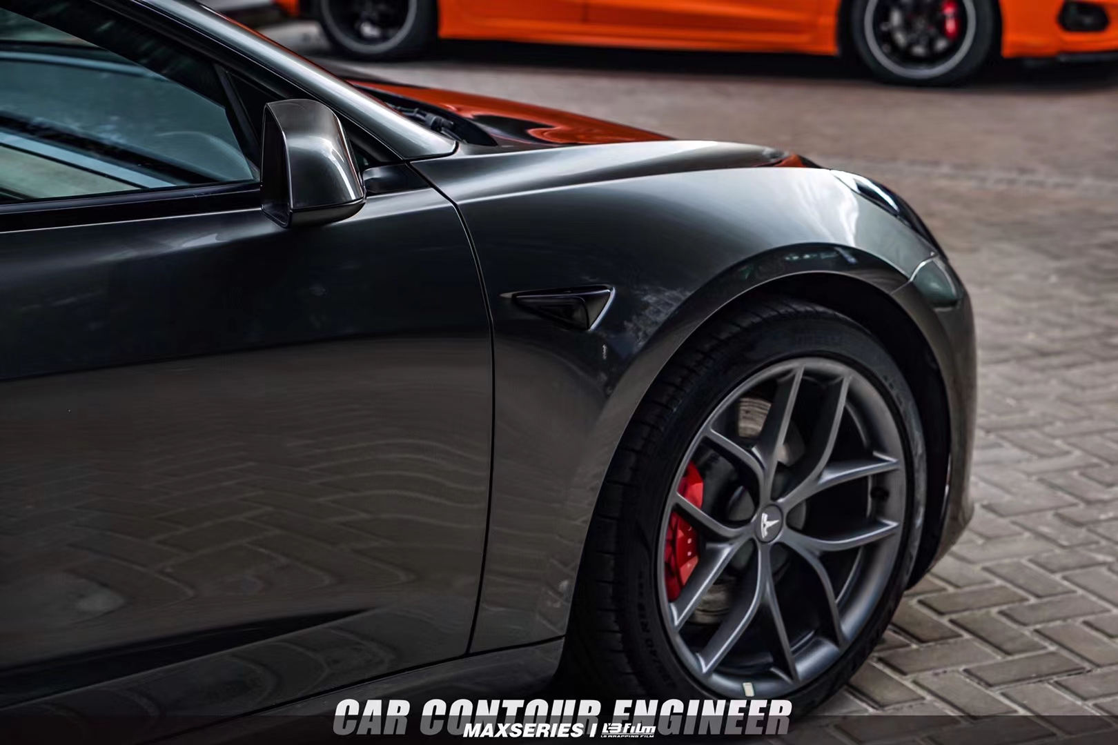 特斯拉改色膜modely液态龙血红,特斯拉改色膜modely梦幻紫金灰