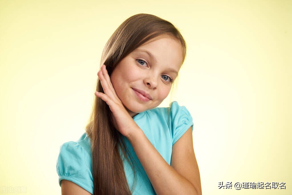 2022年清丽自然,亭亭玉立的女孩名,仿佛一幅清美的画卷