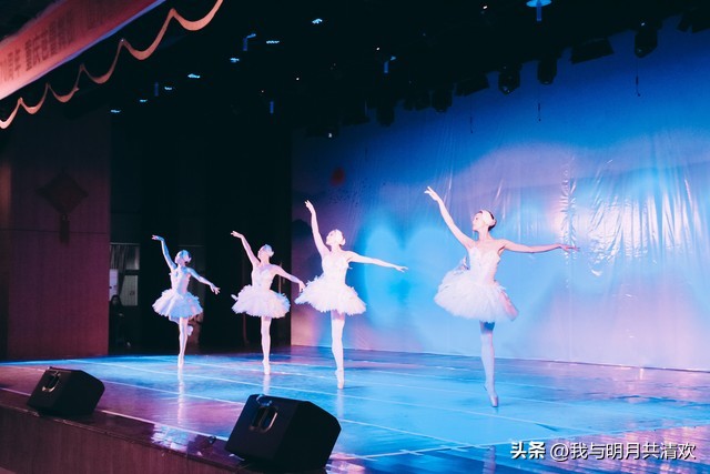 大脚丫跳芭蕾写字,大脚丫跳芭蕾重点