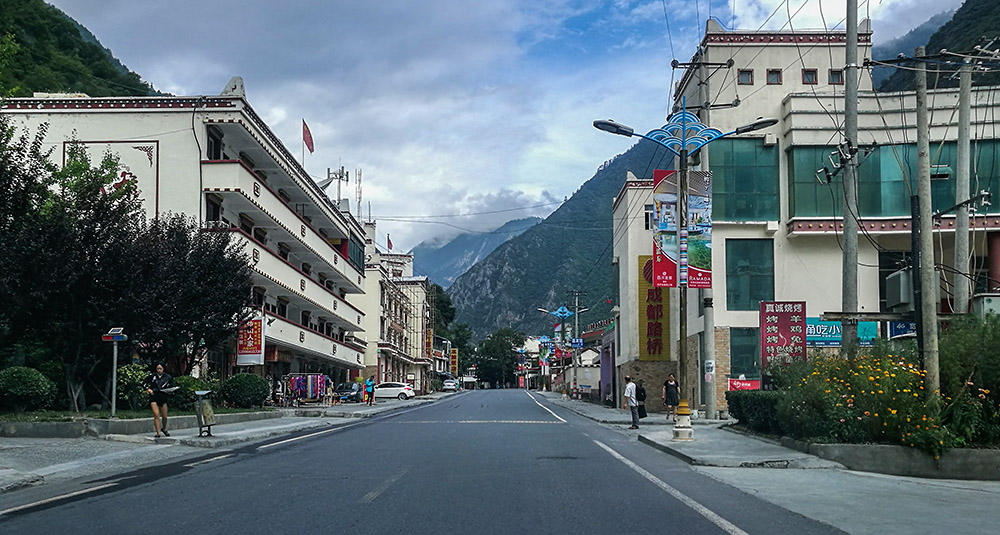 西部大草原旅游攻略,四川红原大草原自驾旅游攻略