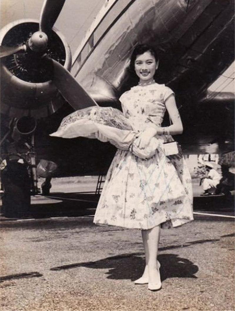 京剧演员孟小冬简介照片,京剧名角孟小冬