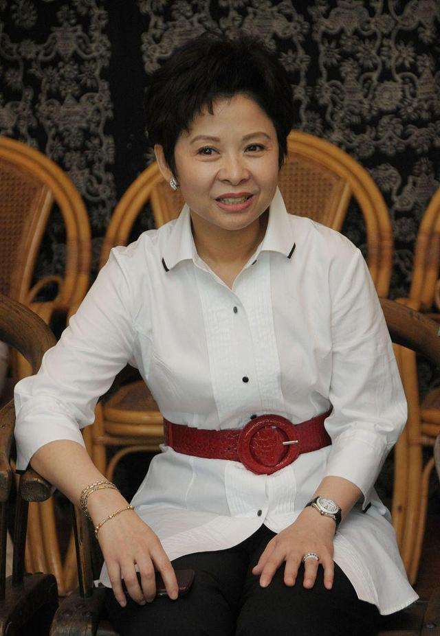 董文华丈夫张楠：苦等5年毫无怨言，关键时刻助妻子走出名誉风波