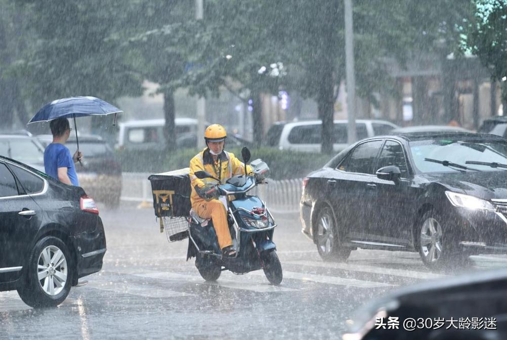 不再“眯眯眼”！看完《小虎墩》我花痴了：这才是东方男人的长相