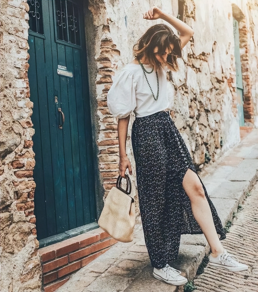 衬衫搭配这4种半身裙高级又减龄,衬衫搭配半身裙淑女又不失潮流