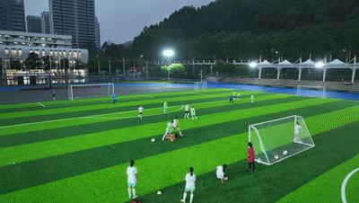 浜氭床濂冲瓙瓒崇悆灏忓,瓒崇悆浜氭床灏忓