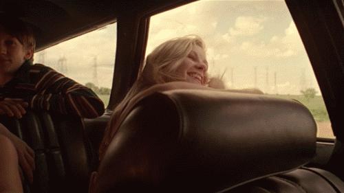 人生路上友情的相伴让人感到温暖,友情在人生发展中真的很重要