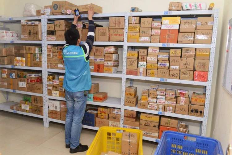 小区里开的菜鸟驿站能挣多少钱？