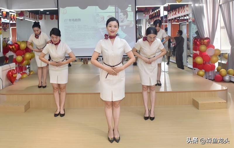 娴峰崡鎴愪汉鑸炶箞褰綋鍩硅瀛︽牎,闆嗙編鍋ヨ韩濉戝舰鑸炶箞瀛﹂櫌骞垮窞鐣