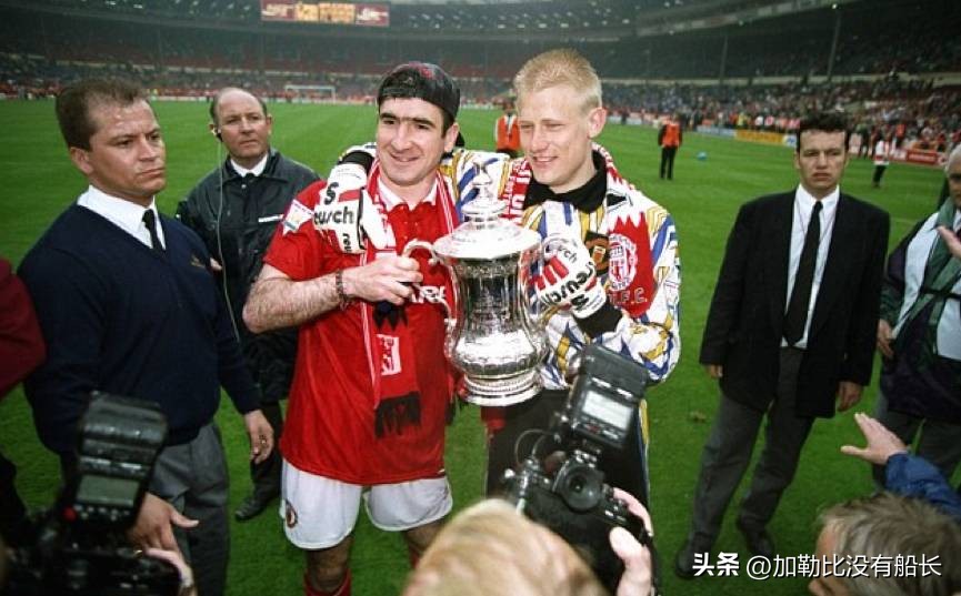 世界足球十大球星退役,世界十大退役球星排名