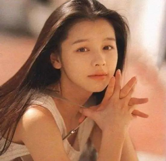 那些*养包**香港女星的富商们