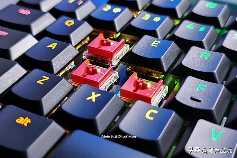 雷蛇噬魂金蝎v2紫轴无线版,雷蛇噬魂金蝎v2有线键盘膜