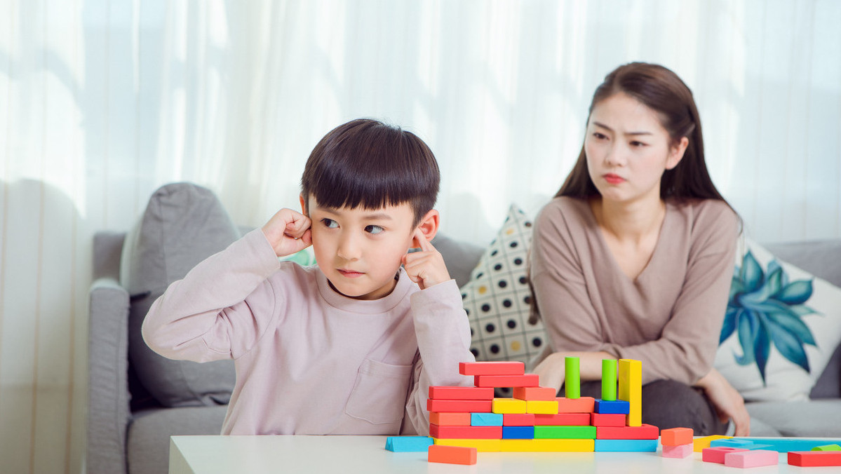 作为父母为什么会讨厌自己的孩子,讨厌父母的孩子的心理