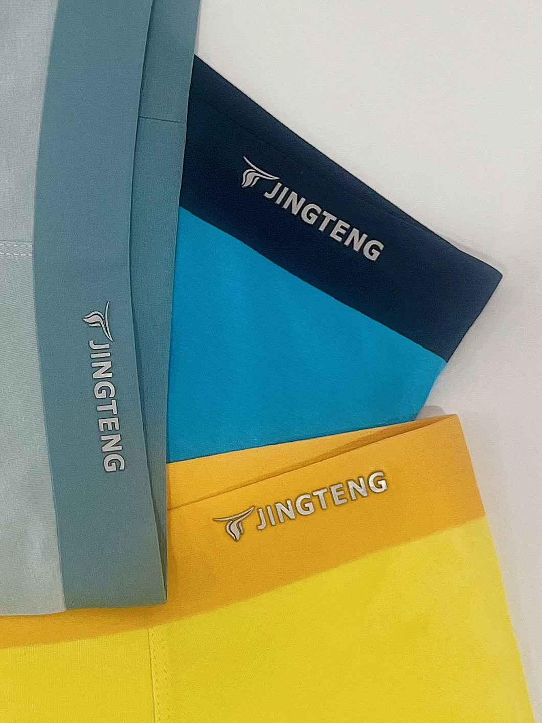 和它的相处，就像老友一般舒适！穿上这条*裤内**，尽享舒爽！