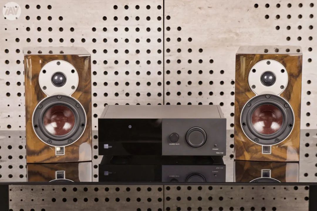 “迷人的SpecialEdition”达尼MENUETSE特别版Hi-Fi书架箱