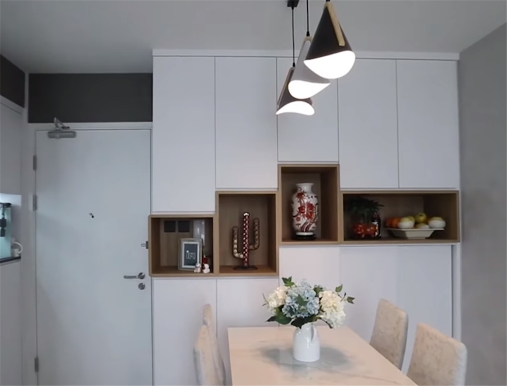 香港一对年轻情侣买房,香港90后夫妻买下35平米小家