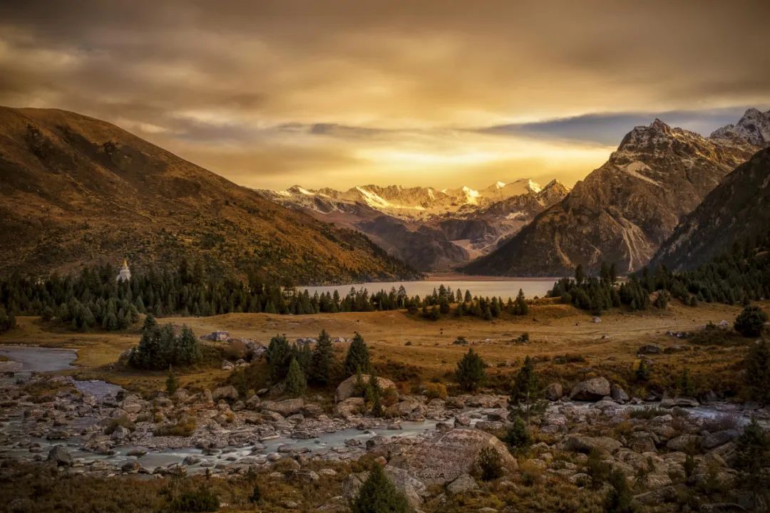 上有天堂下有西藏,上有天堂下有云南