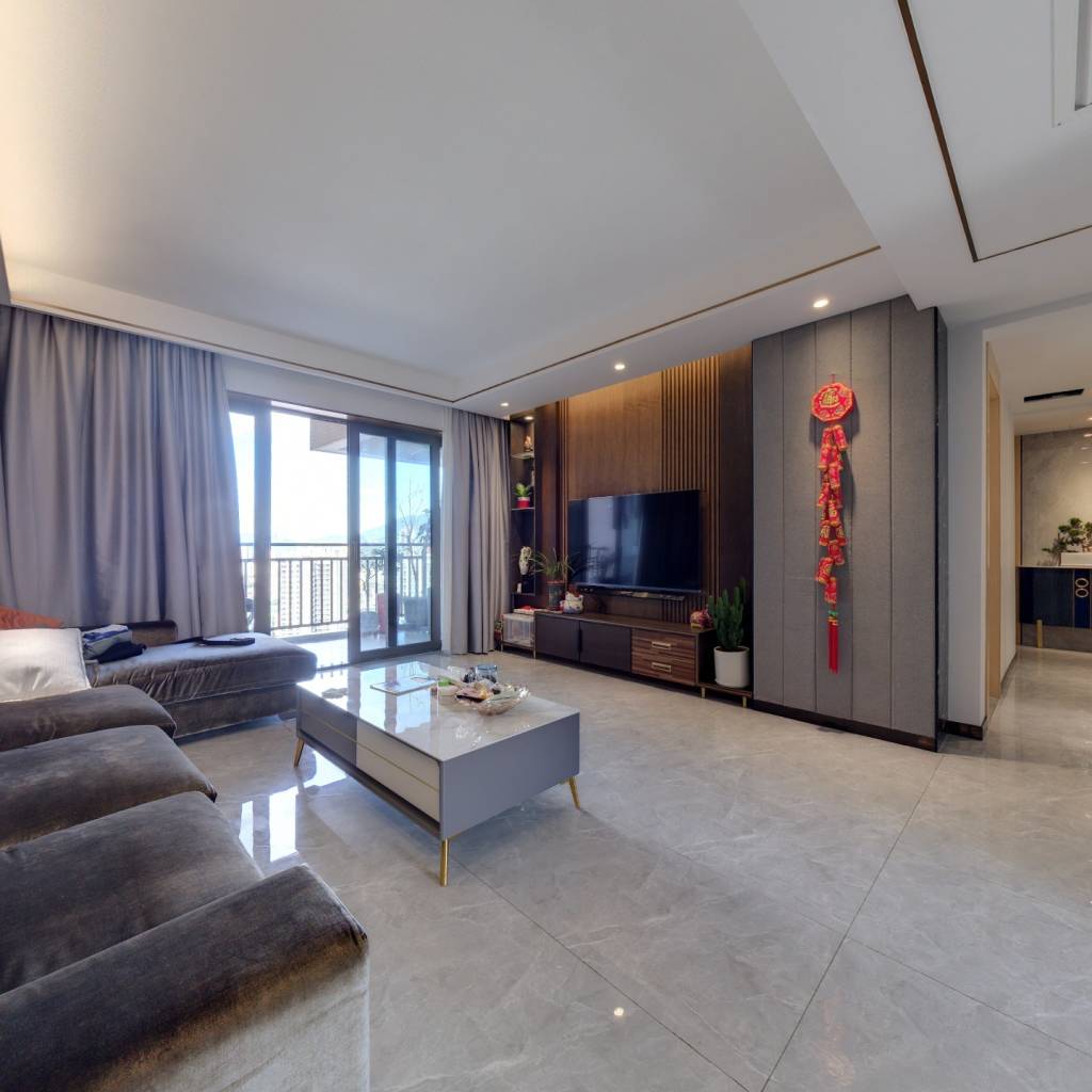 我，1999年来到深圳，当了一名司机，如今拥有一套房，价值上千万