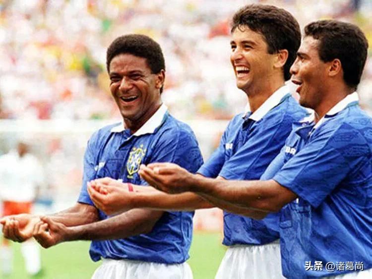 唯一全勤参加22届世界杯，桑巴军团的百年球服变更