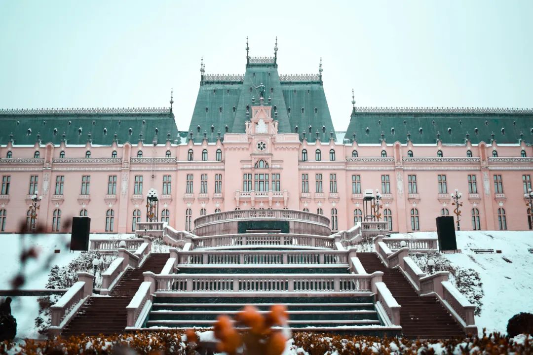 遇到小人谈钱如何回怼,别人说我眼里只有钱如何怼