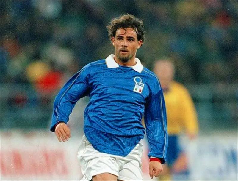 米兰最后一个金球得主,意甲到法甲