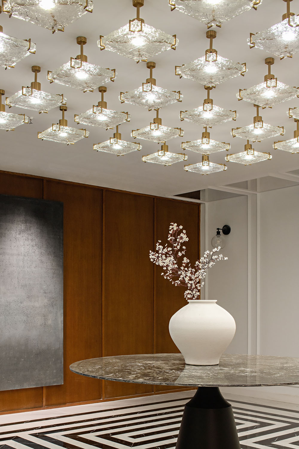 熙攘老街中的“后花园”大巭服饰深圳办公设计欣赏