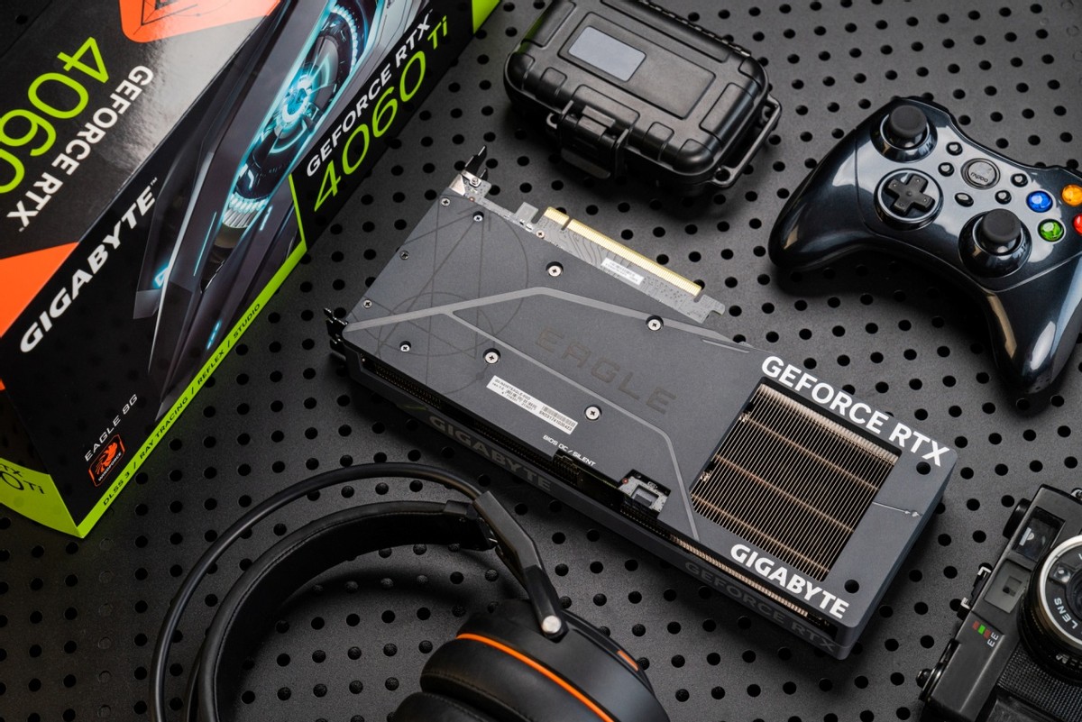 技嘉rtx3050oc6g猎鹰评测,技嘉rtx3060ti双风扇显卡测评