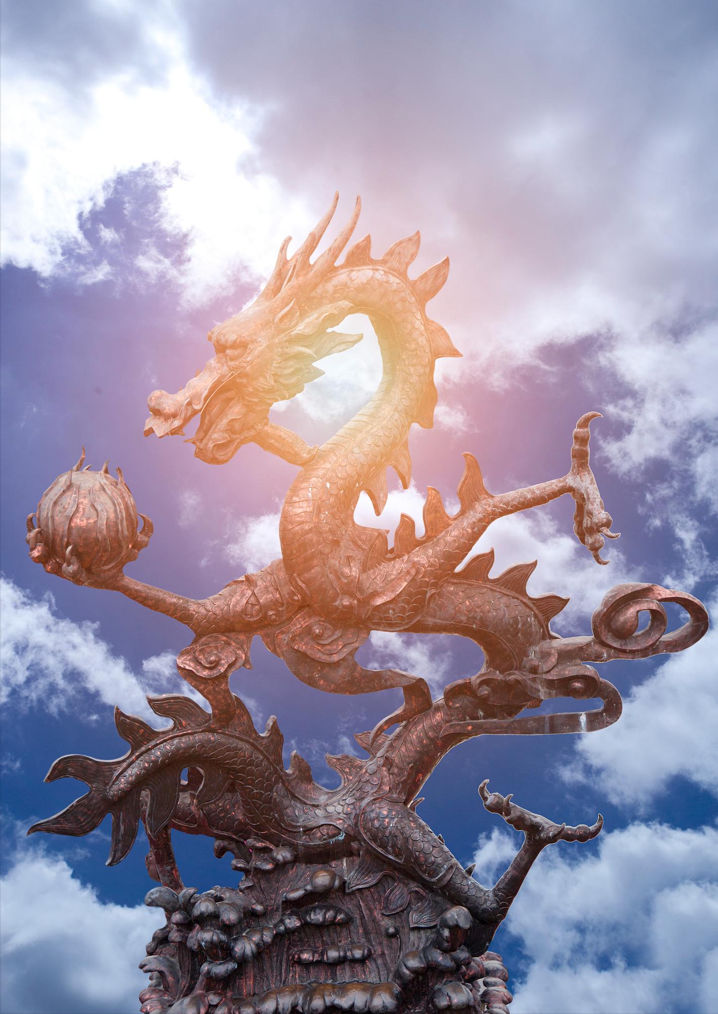 龙是人类幻想出来的么,龙对人类的贡献