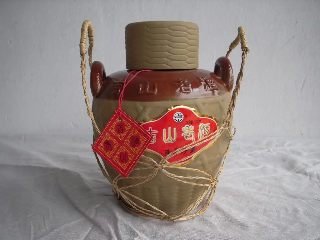 好喝不贵十款名酒,小众好喝不贵的纯粮酒