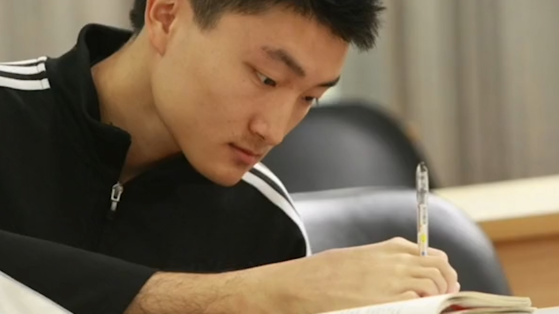 杨孟衡高考状元,杨孟衡是怎么考上剑桥大学