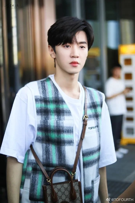 秋日必备穿搭男,冬季马甲穿搭高级感