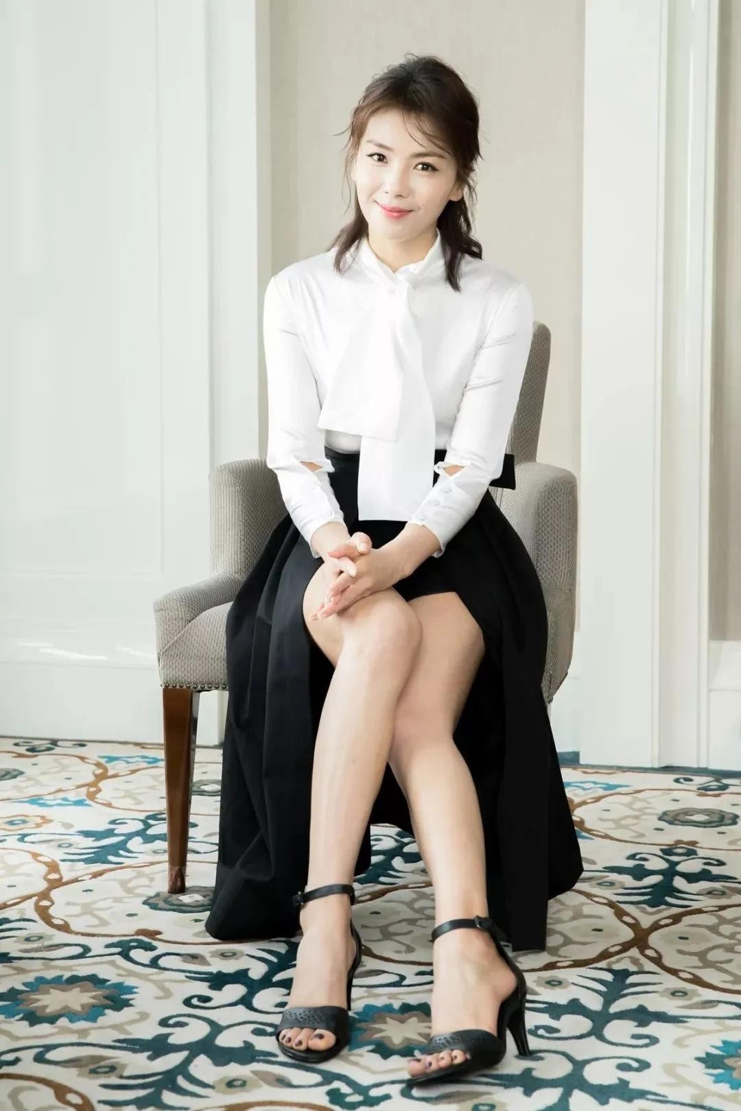 刘烨刘涛全家福,妈妈生日刘涛罕见晒母女合影