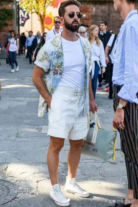 今年最流行男士休闲短裤怎么搭配,夏季男士短裤裁剪视频教程