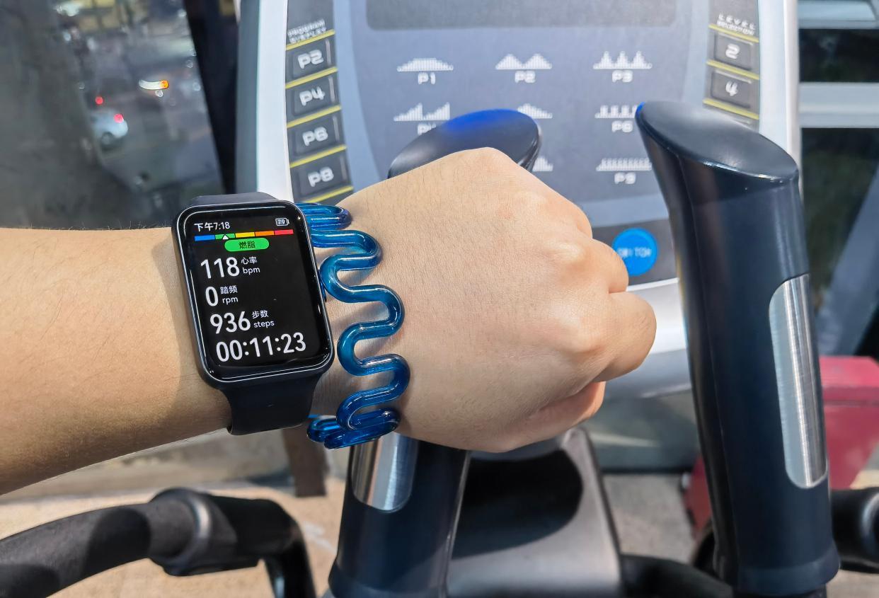 减肥的话去健身房要用到哪些器材,健身房减肥小白需要准备什么装备