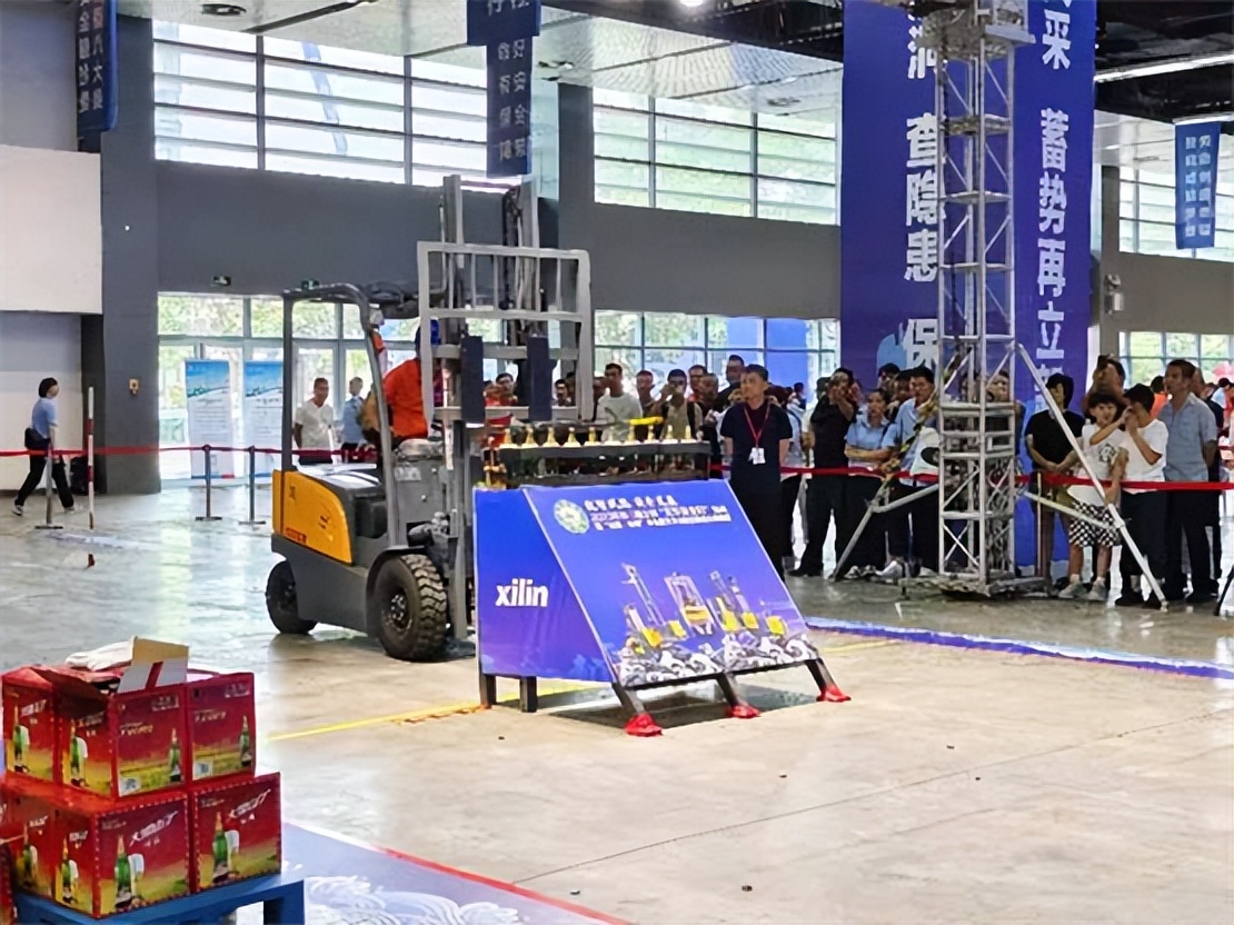 AI守护叉车安全，威盛电子出席第三届“叉车安全日”！