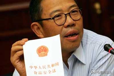 “中国首富”把矿泉水和疫苗变成“印钞机”，这操作马云都看不懂