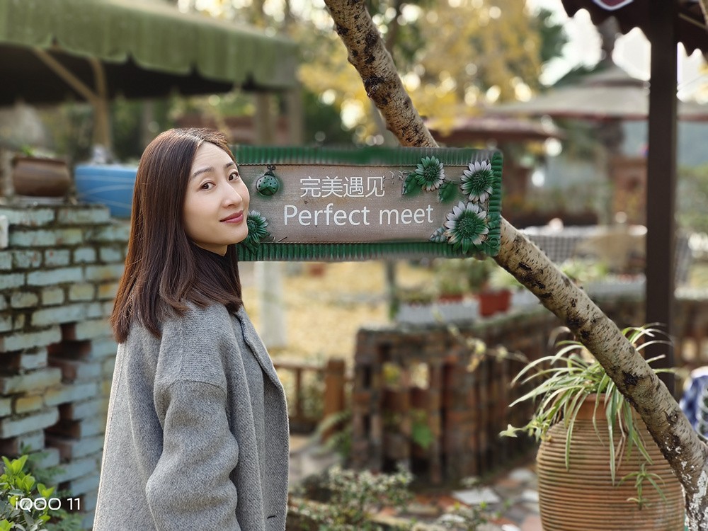 iqoo11骁龙8+2是超频版吗,iqoo11骁龙是不是满血版