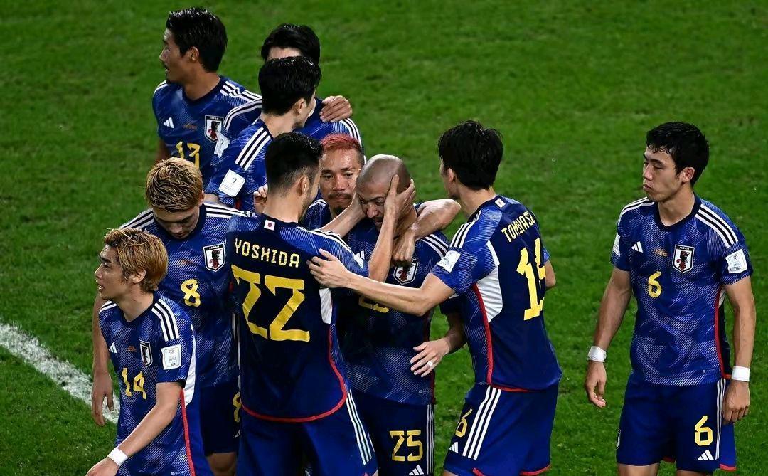 冈田武史对日本队没有晋级8强分析原因中国男足应多向日本学习