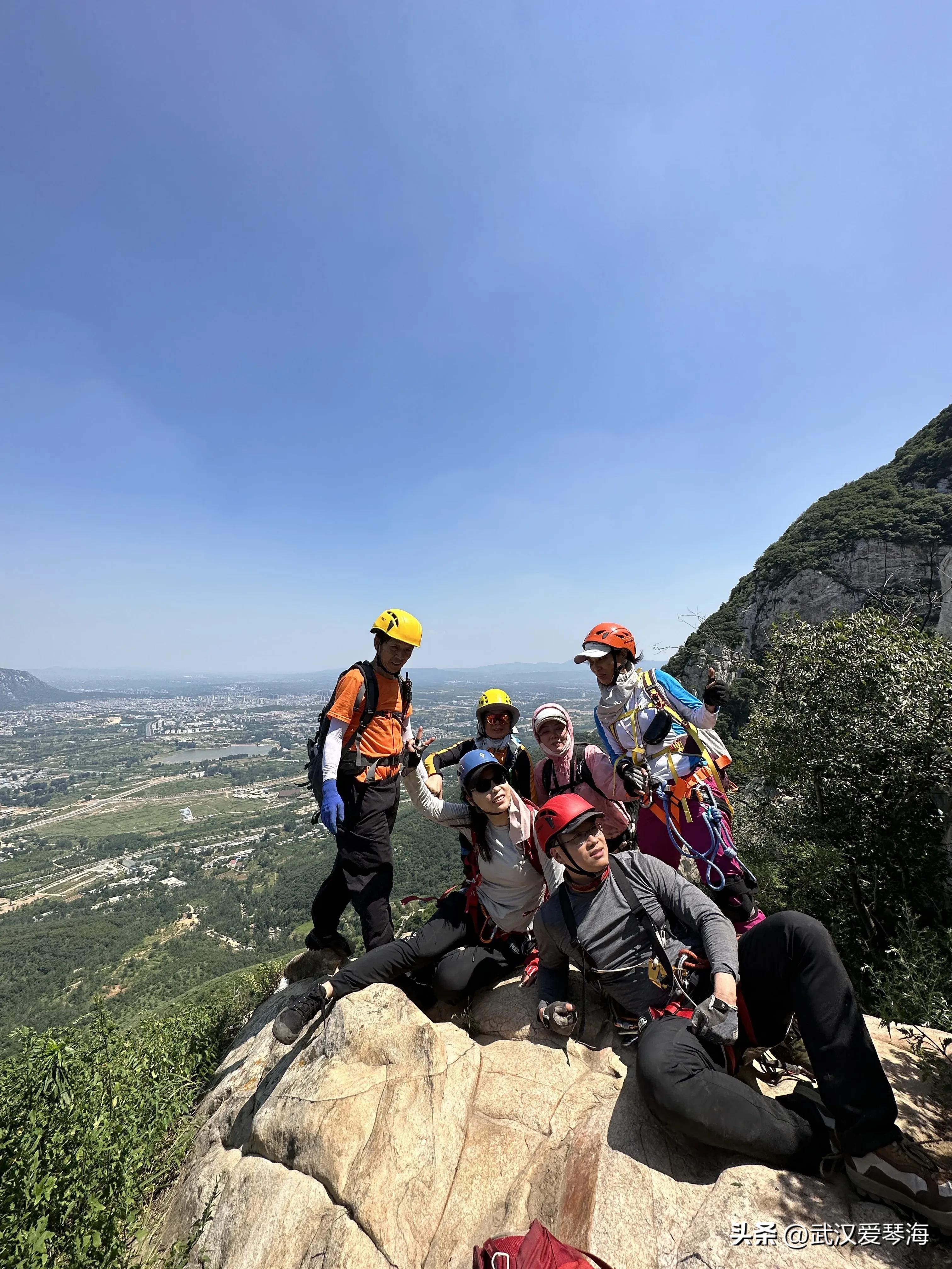 嵩山鱼道鱼脊线全景,嵩山虎头崖攀爬