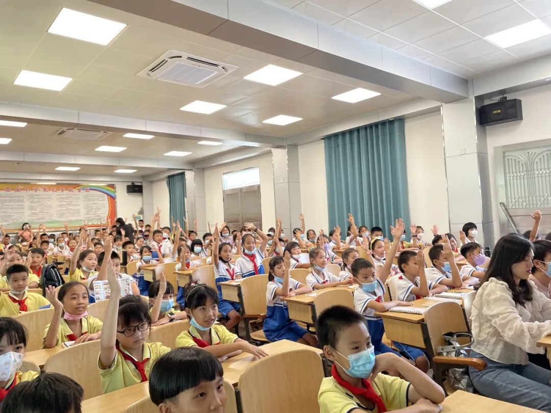 守护女童成长预防性侵教育活动,县检察院向儿童宣讲防性侵知识