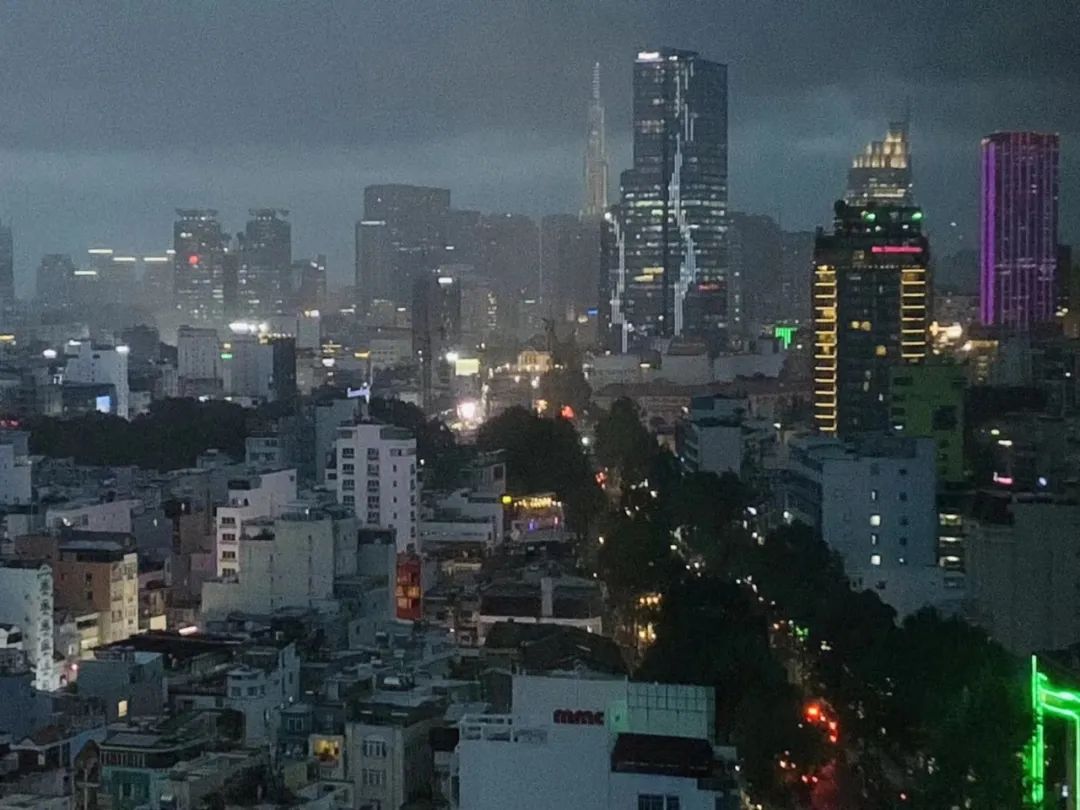 房子炒翻天,茅台成硬通货,中国人去越南淘金赚到钱了吗?