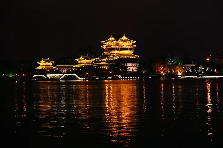 泰州人的麻将,上饶人喜欢打麻将吗