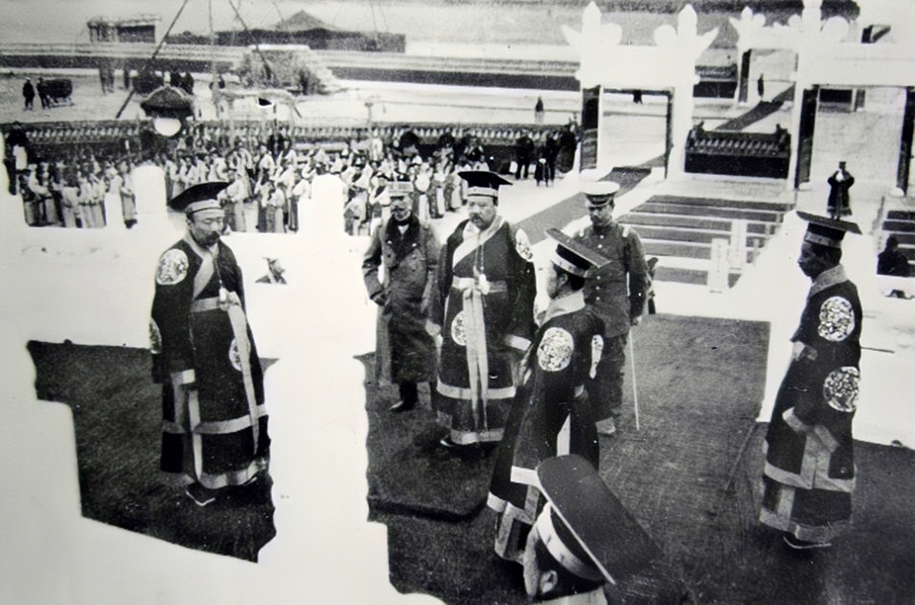 日本女护士嫁给中国将军64年，生下歌唱家女儿，女婿如今家喻户晓