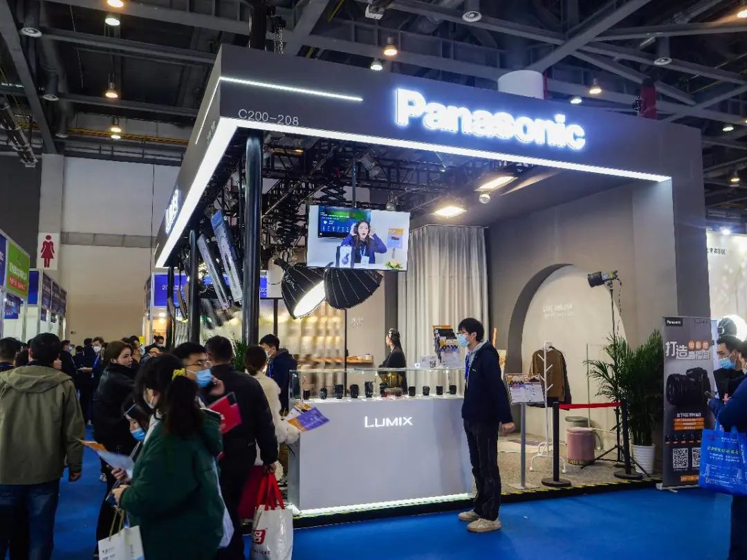 为什么松下是唯一参加新电商博览会的日系相机品牌？