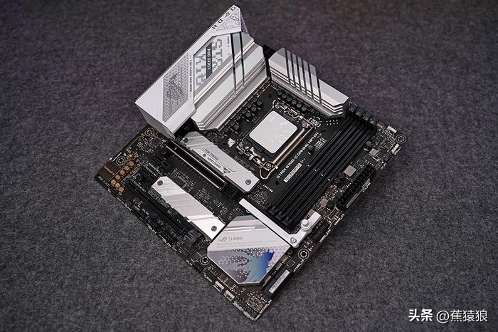 华硕rogstrixb760小吹雪价格,华硕rogstrixb760-g小吹雪装机