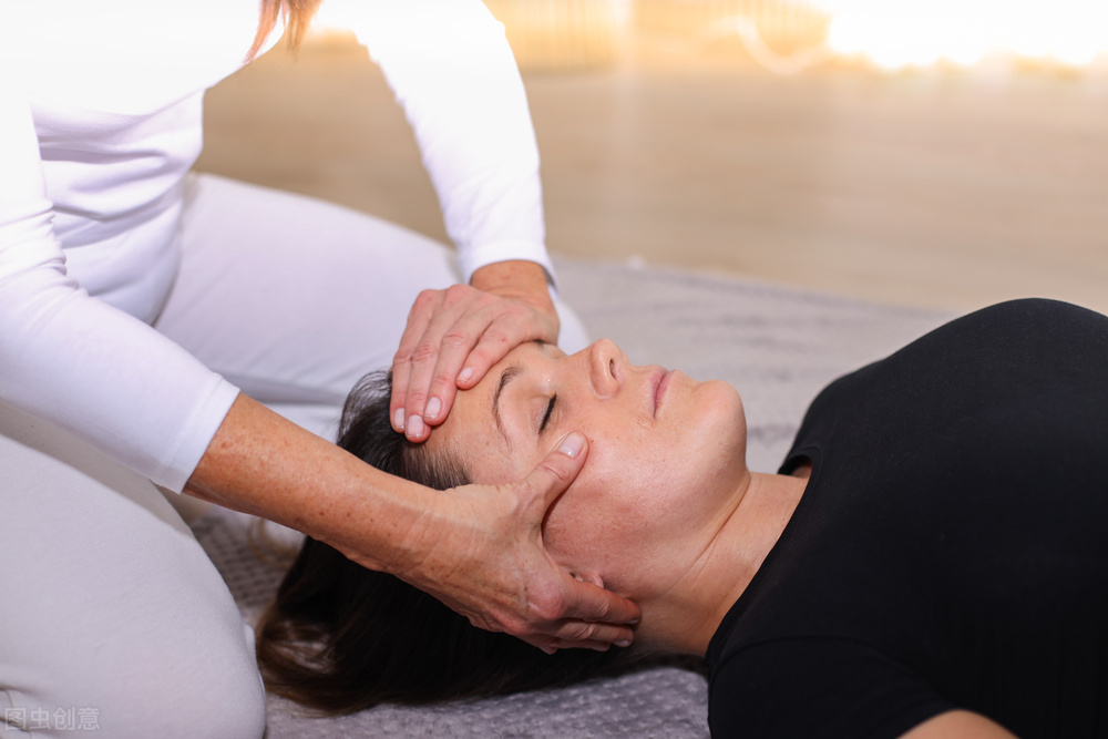 总是心慌恐惧心悸怎样克服,焦虑情绪快崩溃时怎么缓解