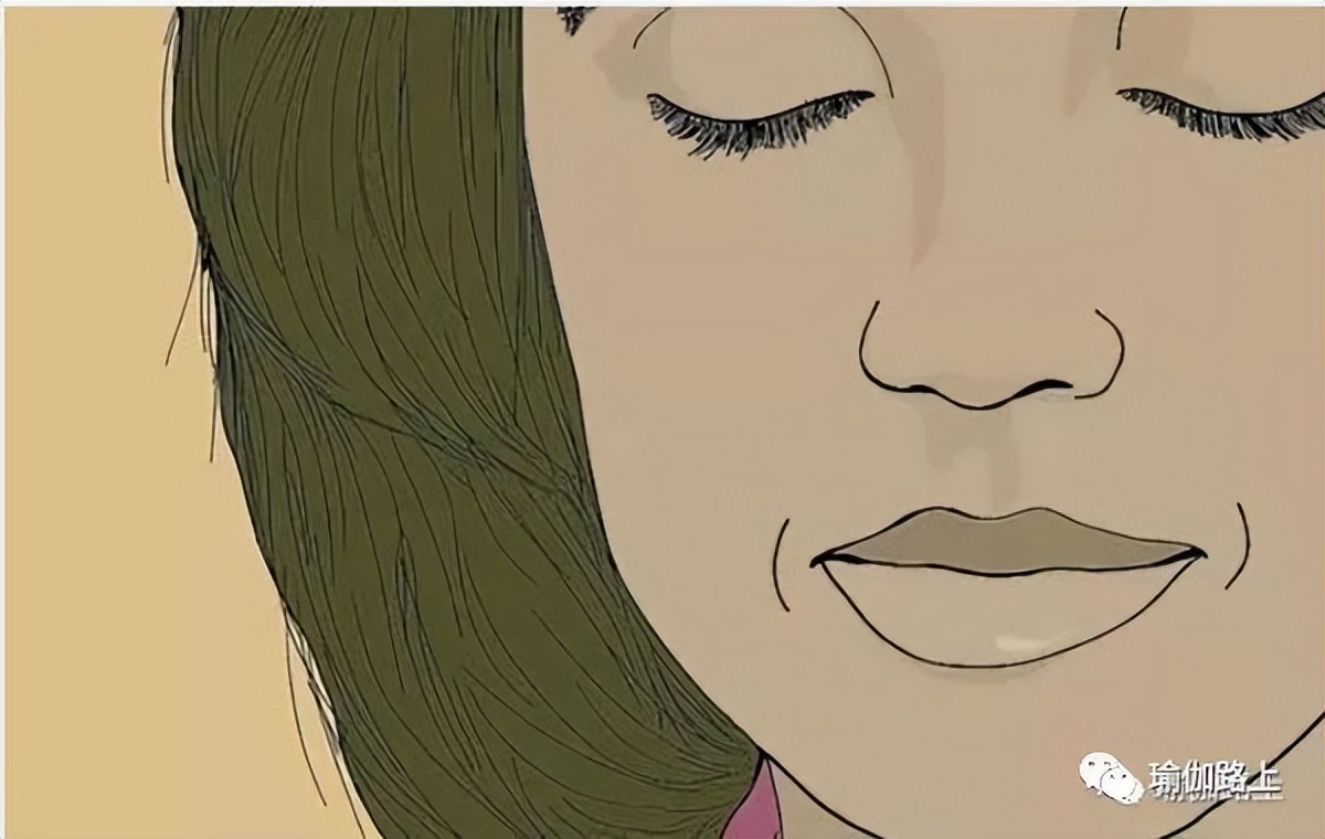 适合办公族的瑜伽动作体式,办公室瑜伽简单又好看