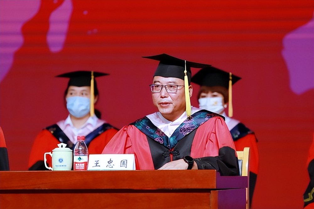 哈尔滨金融学院毕业10年,哈尔滨金融学院2022年毕业时间