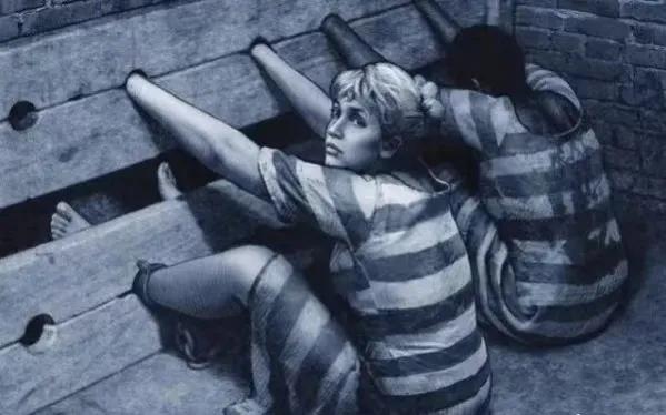 载有221名女囚犯的“朱莉安小姐”号战舰里的女囚竟然同时怀孕?